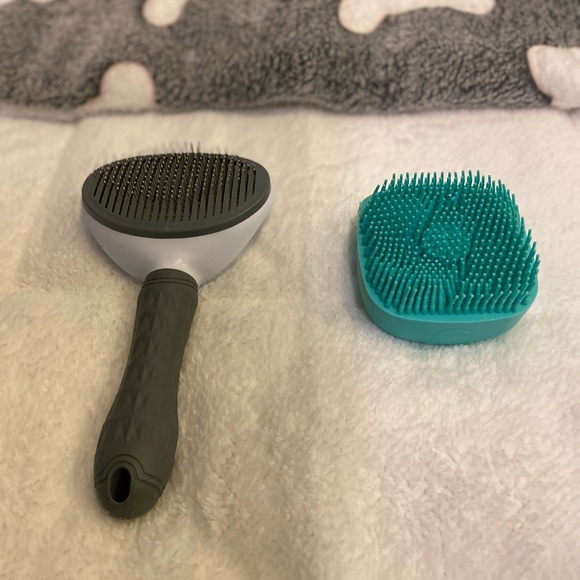 Set of 2 pet brushes for dogs & cats, Like New, Blue / Grey - Picture 3 of 8
